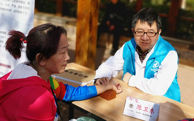 【学雷锋日】ob体育在线登录（APP）官方网站,举办“爱满京城，牵手智慧家医”志愿服务活动(图3)